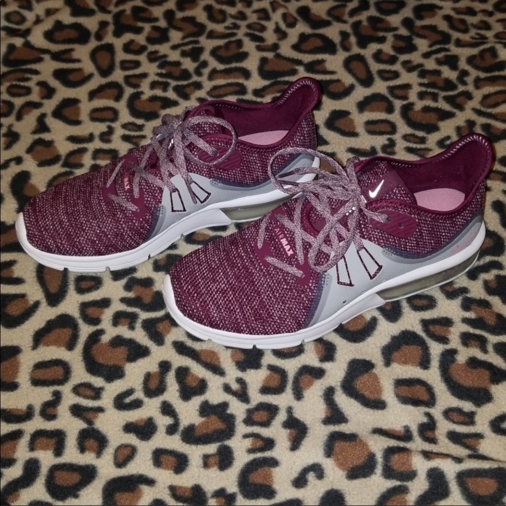Women’s Nike air max sequent